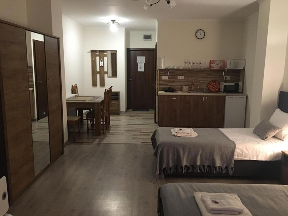Aranykorona Apartmanhaz Мишкольц Экстерьер фото