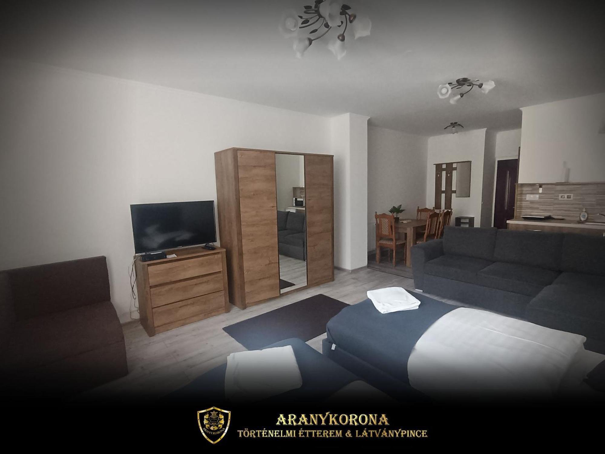 Aranykorona Apartmanhaz Мишкольц Экстерьер фото